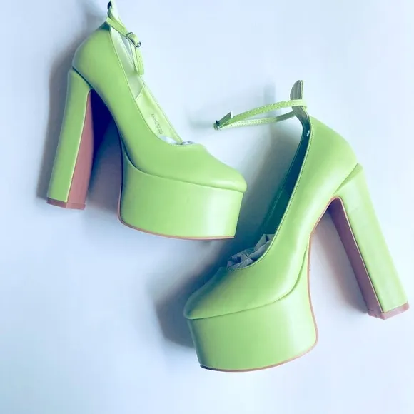🖤 Super Cute Lime Platform Chunky Babydoll Heals with Ankle Strap