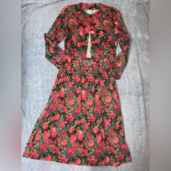 🇺🇸 Vintage Selections by Manor House Floral Skirt Set