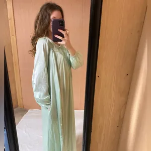 🇺🇸 Vintage Shadowline Robe and Slip Set