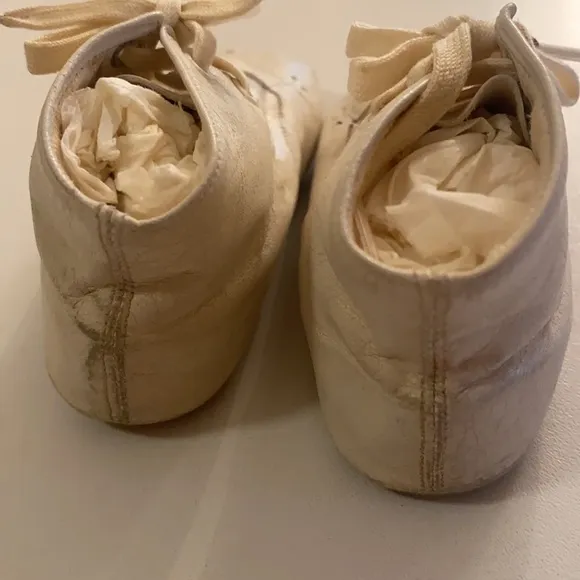 1959 vintage baby girl shoes two pairs