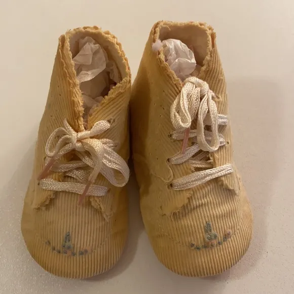 1959 vintage baby girl shoes two pairs