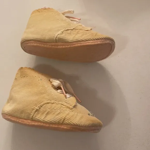 1959 vintage baby girl shoes two pairs