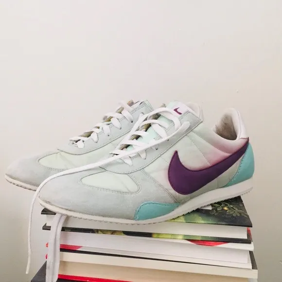 1970s style Classic Nike Trainers