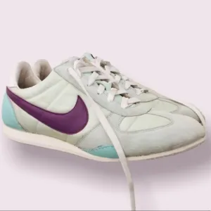 1970s style Classic Nike Trainers