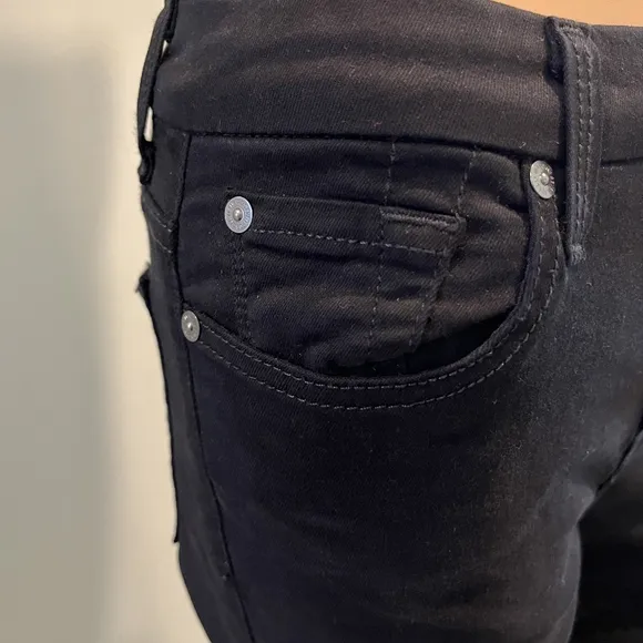 7 For All Mankind Black Skinny High Waist Denim W/Hook &amp; Eye Hem Closure…