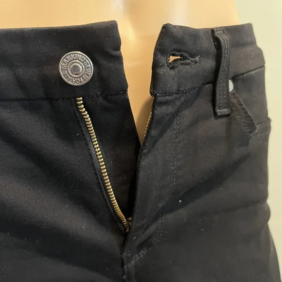 7 For All Mankind Black Skinny High Waist Denim W/Hook &amp; Eye Hem Closure…