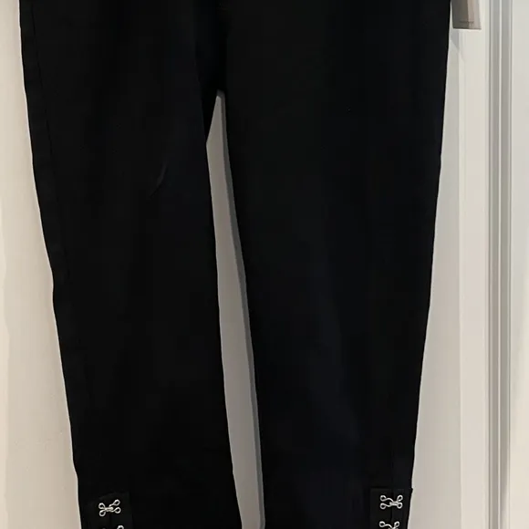 7 For All Mankind Black Skinny High Waist Denim W/Hook &amp; Eye Hem Closure…