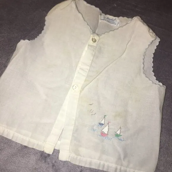 8 Piece Lot Vintage Infants Clothing Misc. Sizes