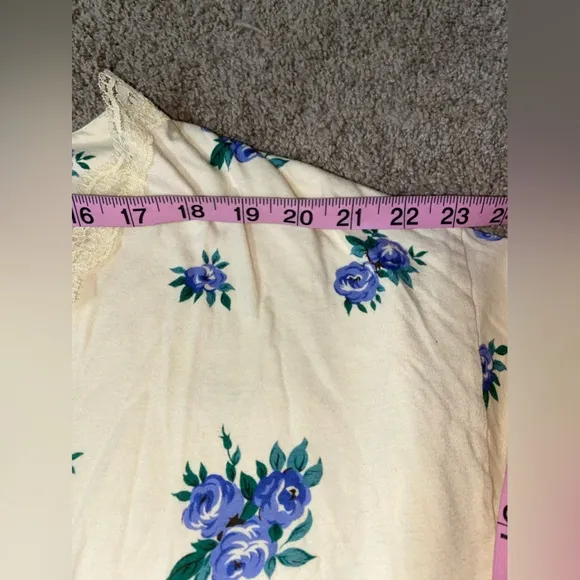 90’s Victoria’s Secret Robe