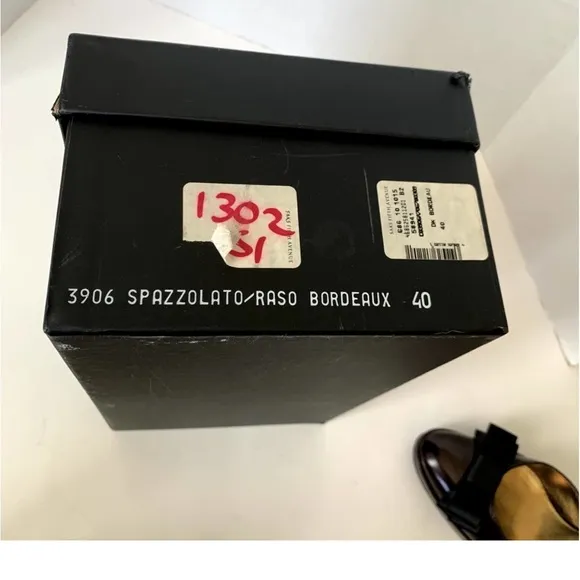 $950 DOLCE &amp; GABBANA Shoes DK Bordeaux Heels