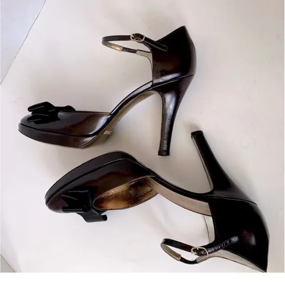 $950 DOLCE &amp; GABBANA Shoes DK Bordeaux Heels