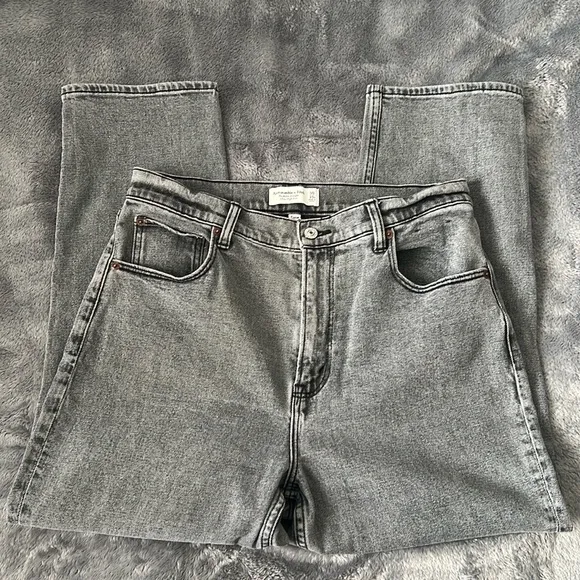 Abercrombie &amp; Fitch Curve Love Ultra High Rise Ankle Straight Jean Size 30