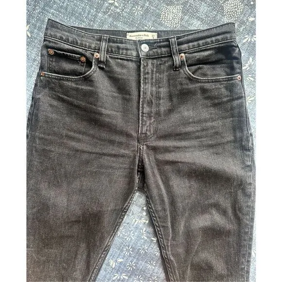 Abercrombie and Fitch High Rise Skinny Jeans - Black - 27