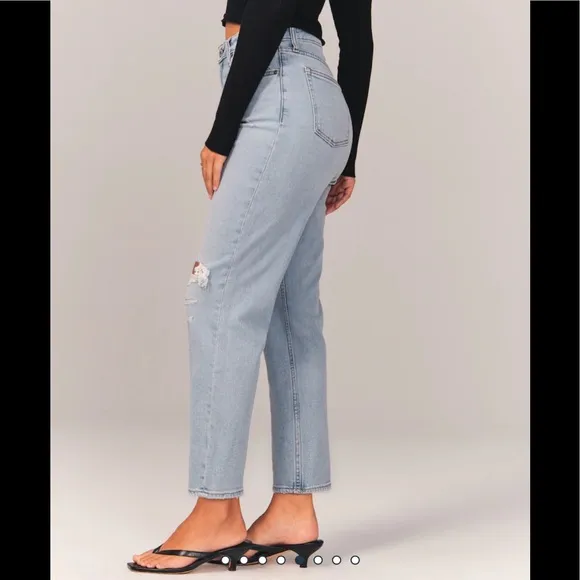 ABERCROMBIE Curve Love Ultra High Rise Ankle Straight Jean