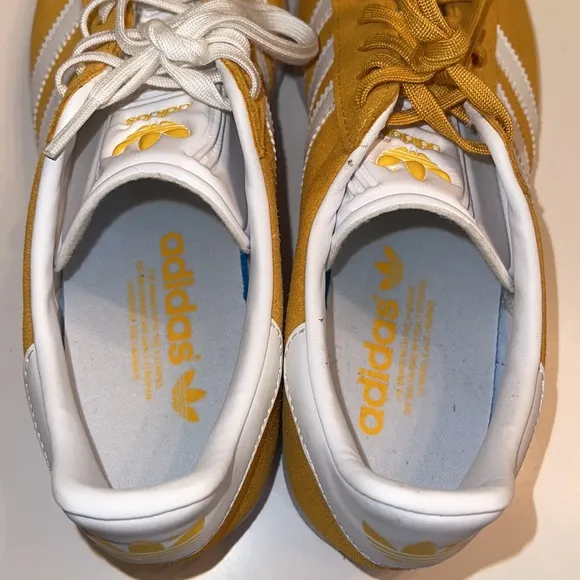 Adidas Gazelle Crew Yellow FX5497 size 7 Men’s Suede upper old school sneaker.