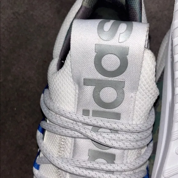 Adidas Lite Racer Adapt 5 White Sneakers with Blue and Camo Accents Size 8M NIB