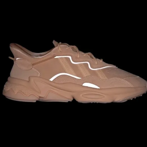Adidas originals Ozweego Glow Orange FZ1962 sz Mens 6.5