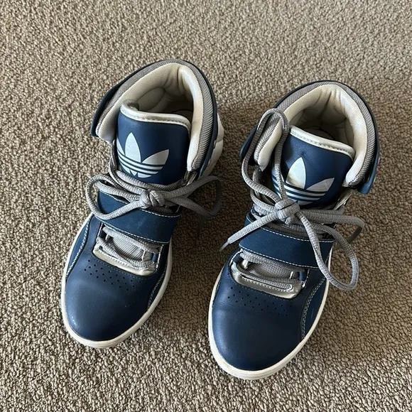 Adidas originals roundhouse retro mid high top oversized ankle support sneakers