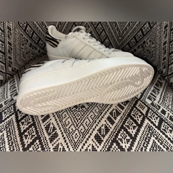 adidas Originals Womens 6.5 Superstar Bold Zebra Lace Up Sneakers