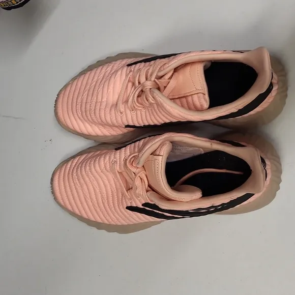 Adidas Sobakov Streetwear Shoes That Capture The Fervor Of Football Fandom 9