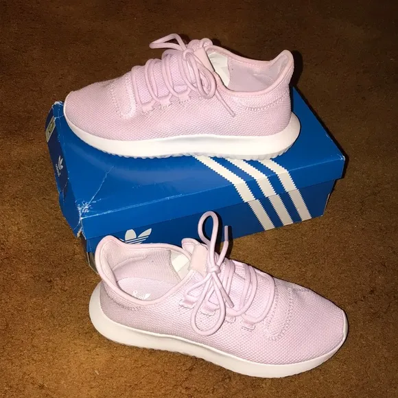 Adidas (Tubular Shadow) shoes &amp; top💝