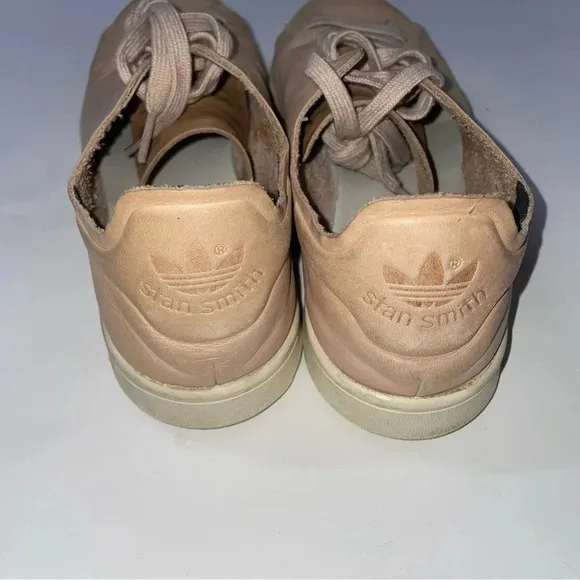Adidas Womens Stan Smith Sneakers in Nude / Dust pearl Size 7.5