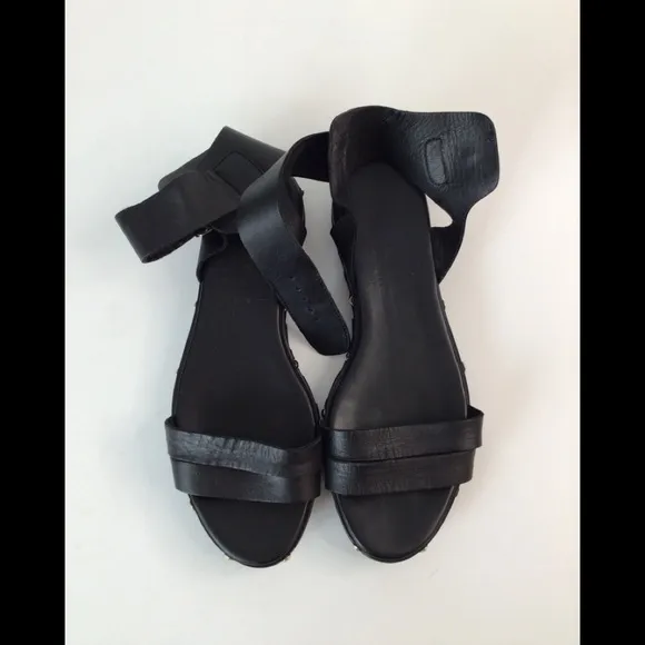 AGL Attilio Giusti Leombruni  Sandal Shoes