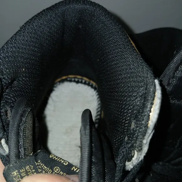Air Jordan 1 Retro High OG Nike Shoes Black Metallic Gold Shiny Size 6.5 Y -SH2