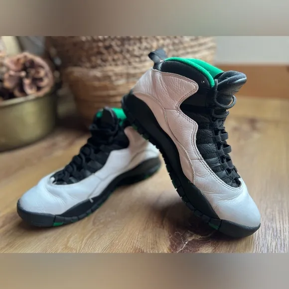 Air Jordan 10 Retro Seattle Green White Black Athletic Streetwear Shoes Size 10