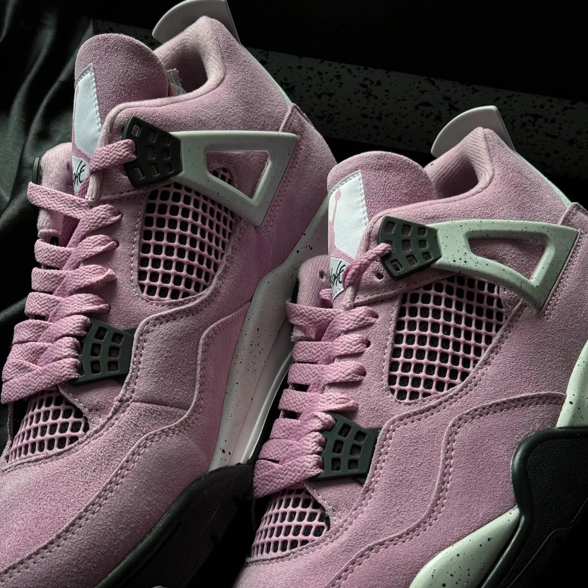 Air Jordan 4 Retro Orchid