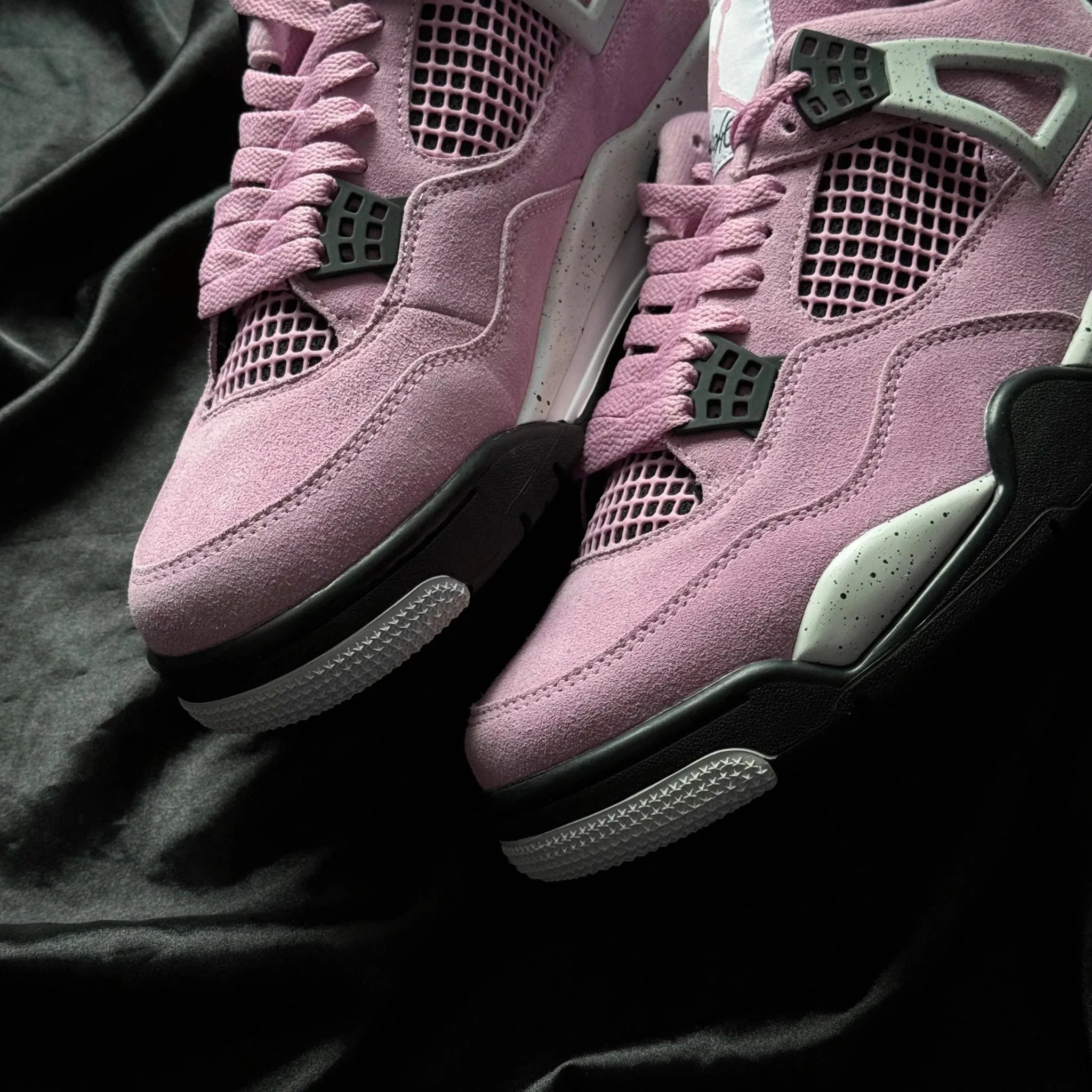 Air Jordan 4 Retro Orchid