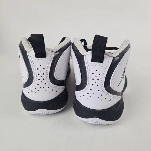 Air Jordan Jumpman 2012 LITTLE KIDS Sneakers Black White SZ 10.5 C