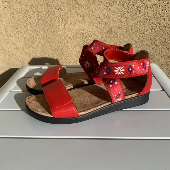 Alegria red sandals elastic straps size 10.5-11 ( European 41)