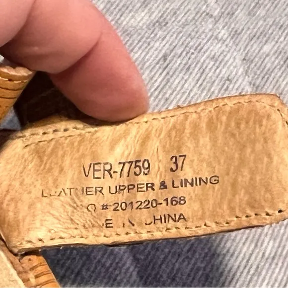 ALEGRIA Verona Engraver Sz 37 US 7-7.5 Tan Plaid Sandals Adj Straps