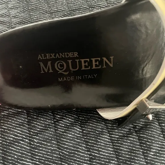Alexander McQueen Black and Off White Sandals with Buckle Detail