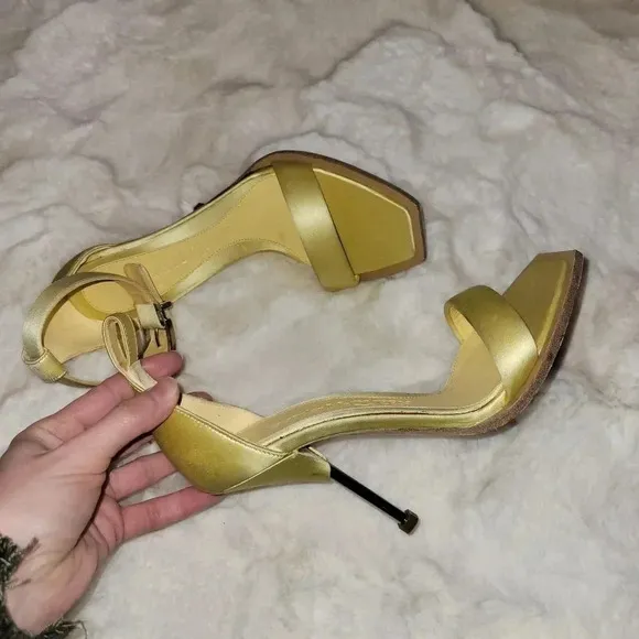 Alexander McQueen Satin Yellow Ankle Strap Sandals Heels READ 36 6