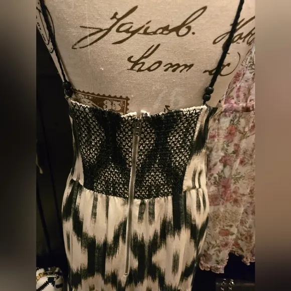 Alice   Olivia Katara twist-detail maxi dress Spring is  Here! Beautiful Dress!