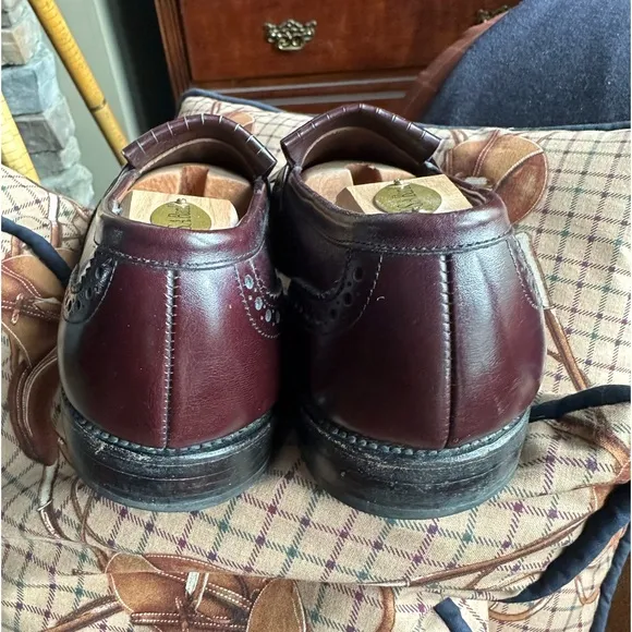 ALLEN EDMONDS 👞 Men’s Burgundy All Leather ‘Wakefield’ Kiltie Loafer - 10.5 D