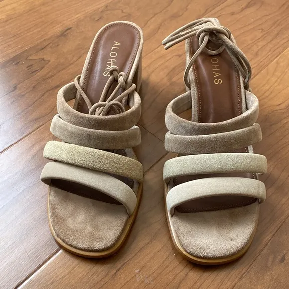 Alohas Letizia Shades Of Beige Block Heel Ankle Straps Sandals Made in Spain 38
