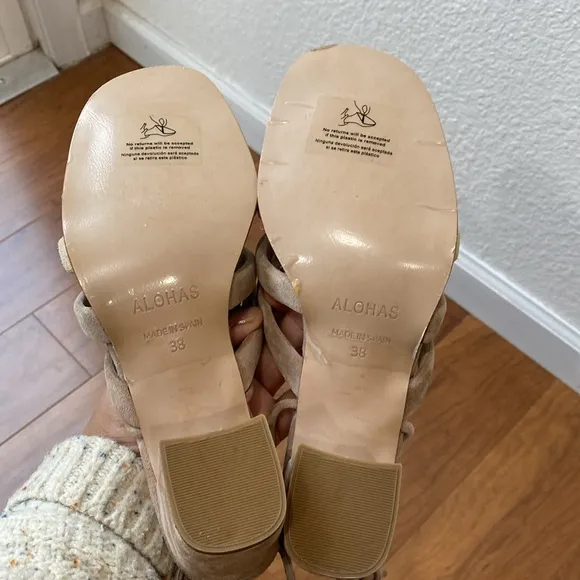 Alohas Letizia Shades Of Beige Block Heel Ankle Straps Sandals Made in Spain 38