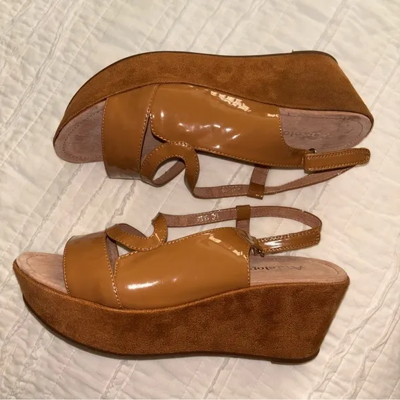 Antelope 595 Tan Wedge Sandals with Classic Leather Straps