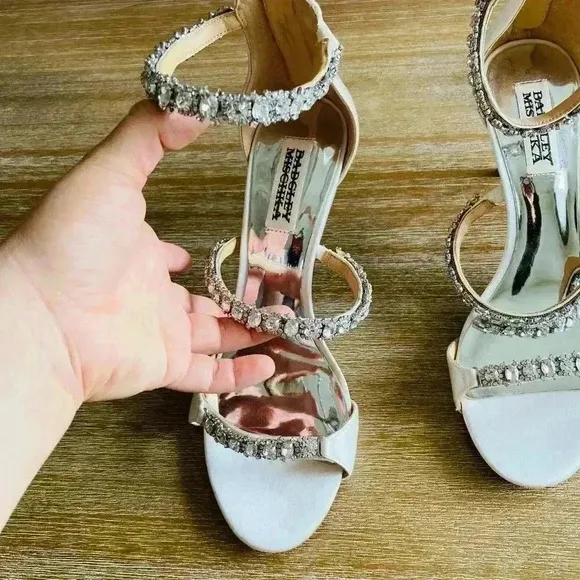 Anthropologie BHLDN Badgley Mischka Yasmine Ankle Strap Sandals Size 7 NWOT $245