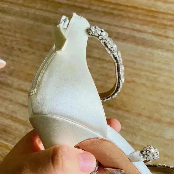 Anthropologie BHLDN Badgley Mischka Yasmine Ankle Strap Sandals Size 7 NWOT $245