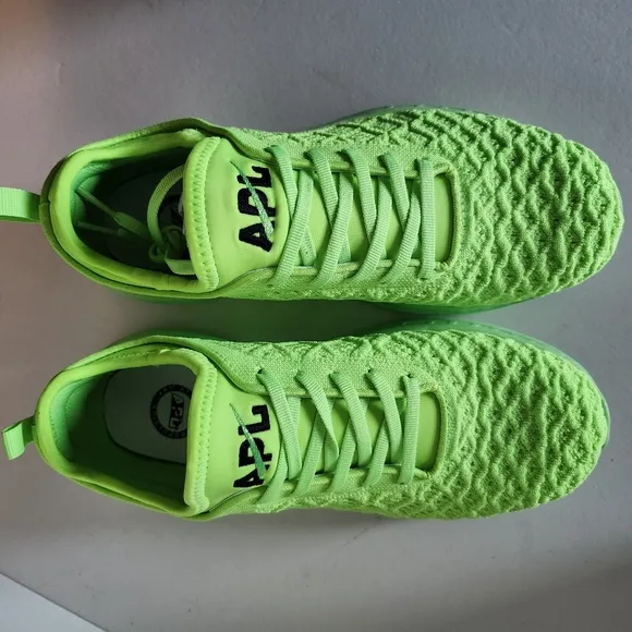 APL Womens Techloom Phantom Shoes Lime Green Size 9