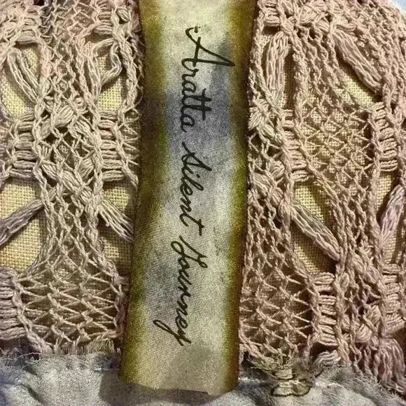 Aratta Silent Journey by Anthropologie Kimono Crotchet with Floral Detail Size M
