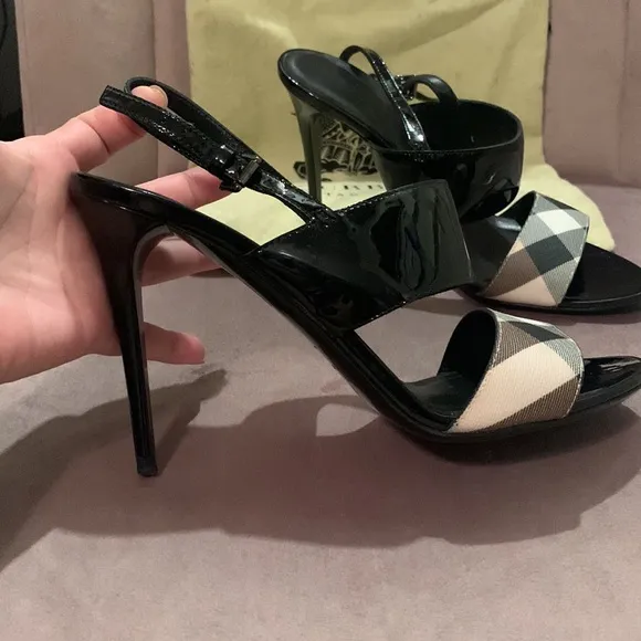 Authentic Burberry sandals