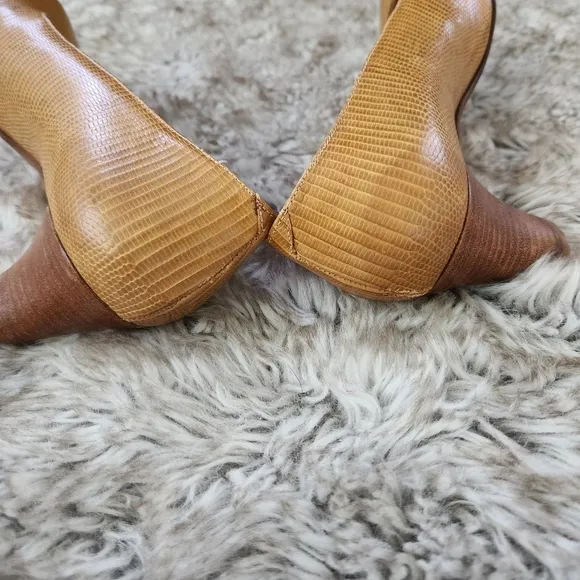 Bally Vintage 1960s Stacked Heel Snakeskin Mustard Yellow Women's Shoes Size 8.5