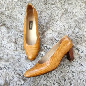 Bally Vintage 1960s Stacked Heel Snakeskin Mustard Yellow Women's Shoes Size 8.5