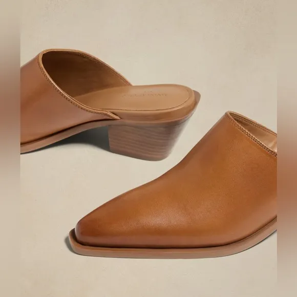 Banana Republic Professionals Career Leather Block Heeled Mules Shoes 7.5