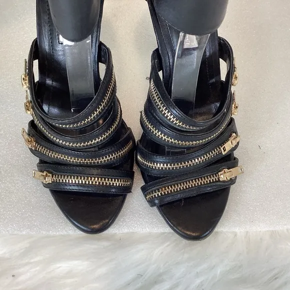 BCBG GENERATION CASEY LEATHER ANKLE STRAP STILETTOS SZ 6.5
